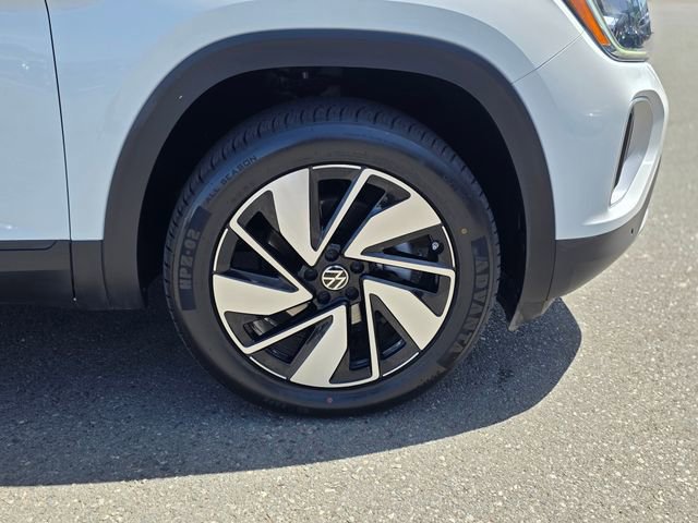 Used 2024 Volkswagen Atlas SE FWD image 8