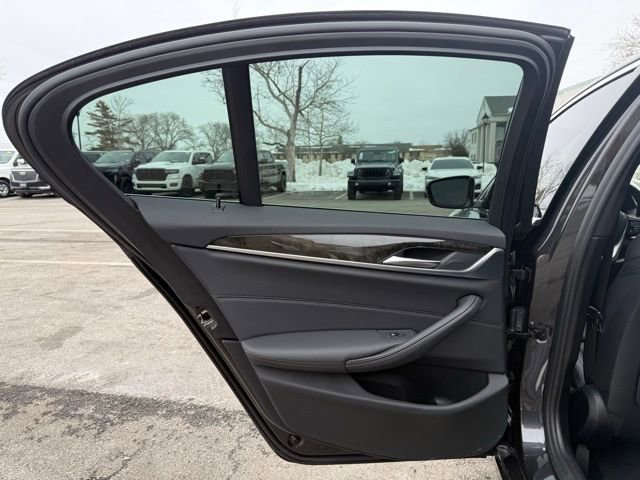 Used 2022 BMW 530i xDrive w/ Convenience Package image 28