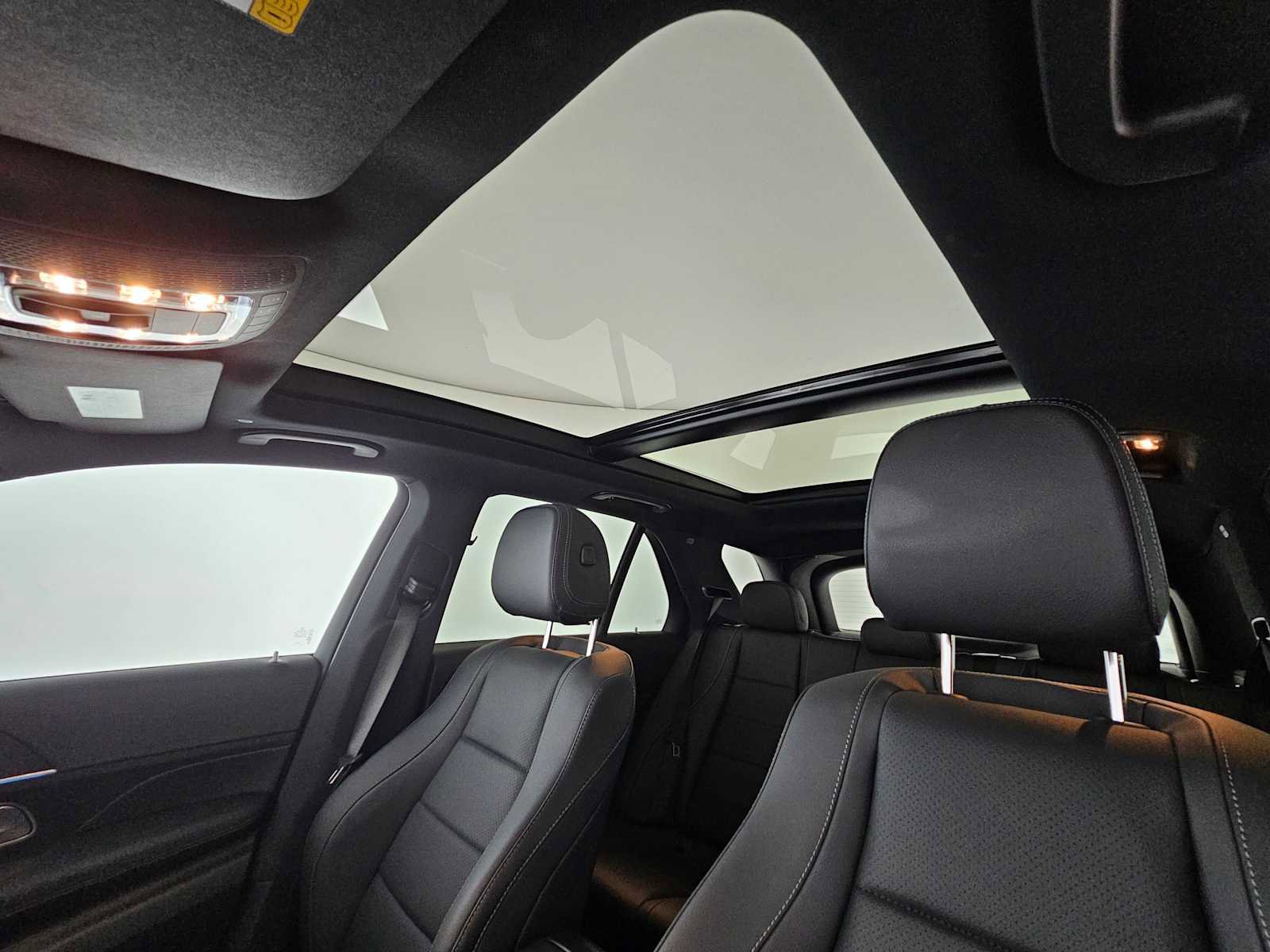 Certified 2025 Mercedes-Benz GLE 450e 4MATIC image 24