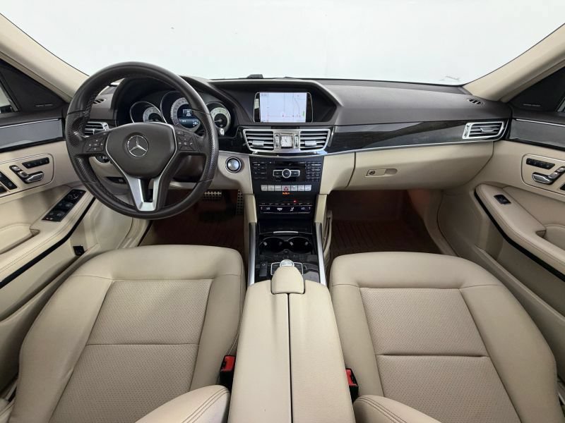 Used 2014 Mercedes-Benz E 250 BlueTEC 4MATIC Sedan image 78
