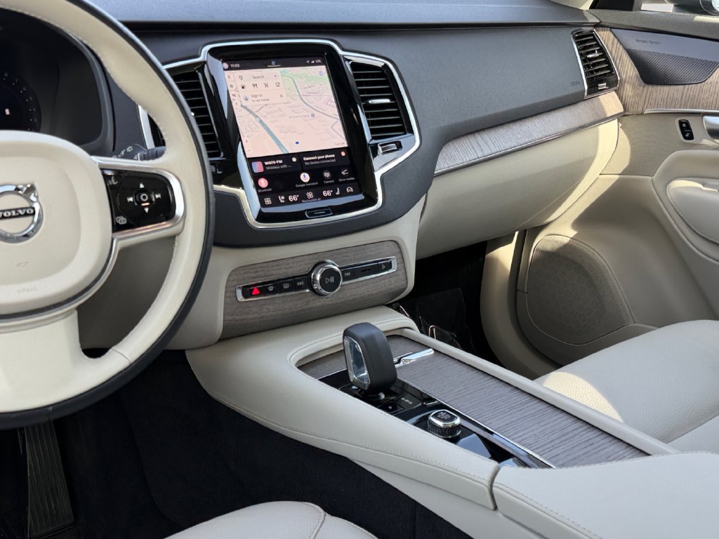 Certified 2024 Volvo XC90 B6 Plus AWD/4WD image 14