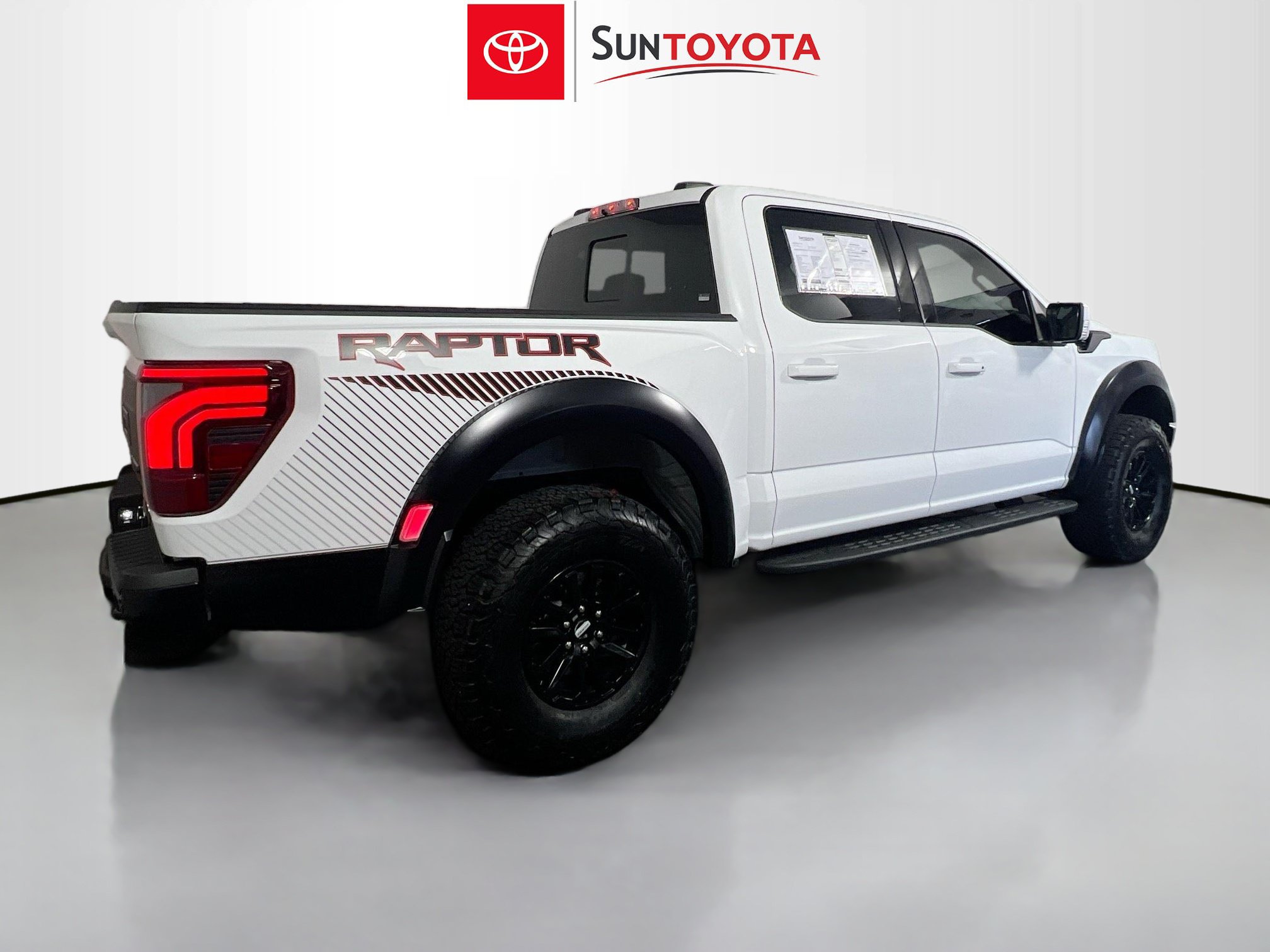 Used 2025 Ford F150 Raptor AWD/4WD image 4