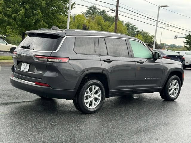 Used 2023 Jeep Grand Cherokee L Limited w/ Luxury Tech Group II AWD/4WD image 15