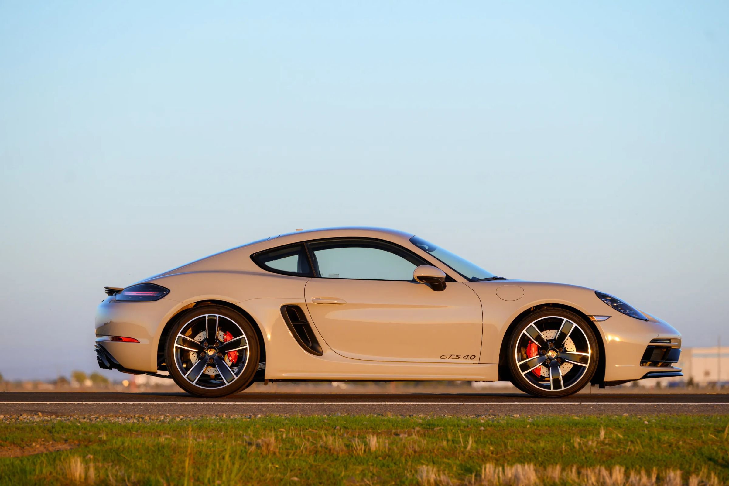 Used 2024 Porsche 718 Cayman GT4 image 7