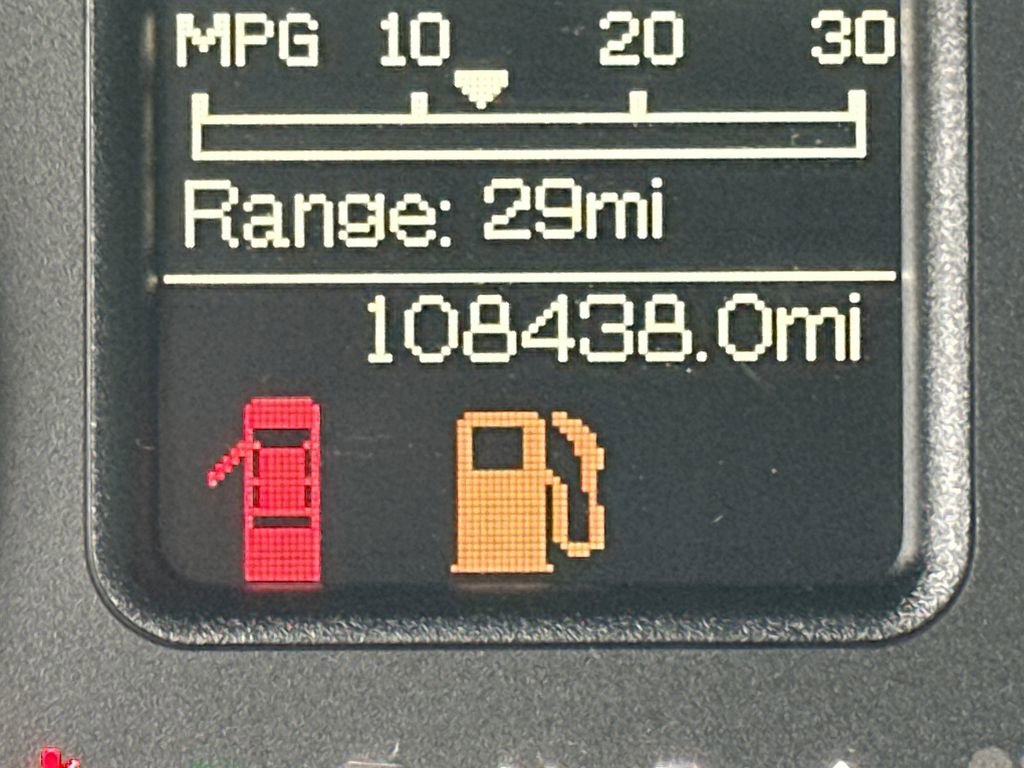 Used 2021 RAM 1500 Classic SLT image 28