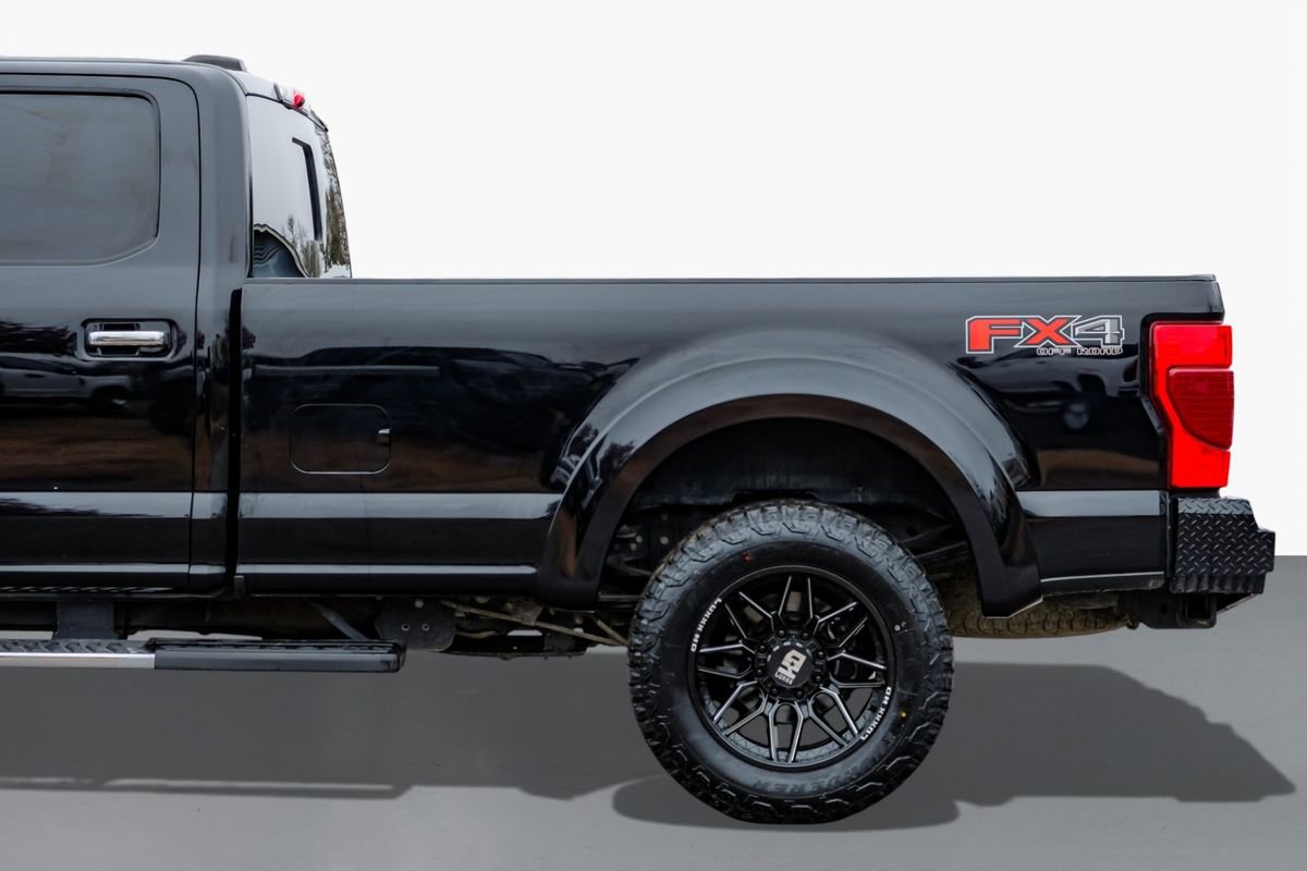 Used 2022 Ford F350 XLT w/ XLT Premium Package image 11