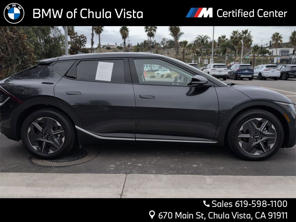 Used 2025 Kia EV6 Light image 3