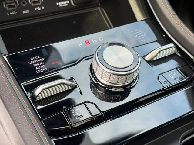 Used 2023 Jeep Grand Cherokee Summit AWD/4WD image 23
