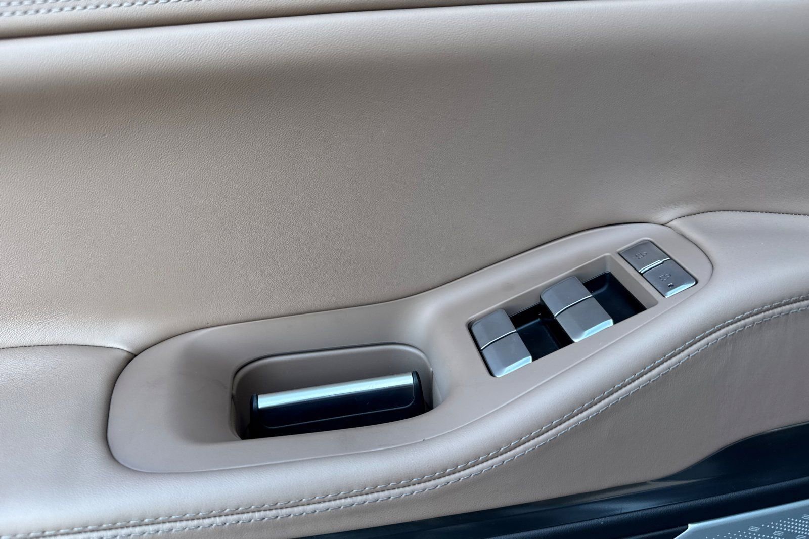 New 2025 Lincoln Navigator Black Label image 9