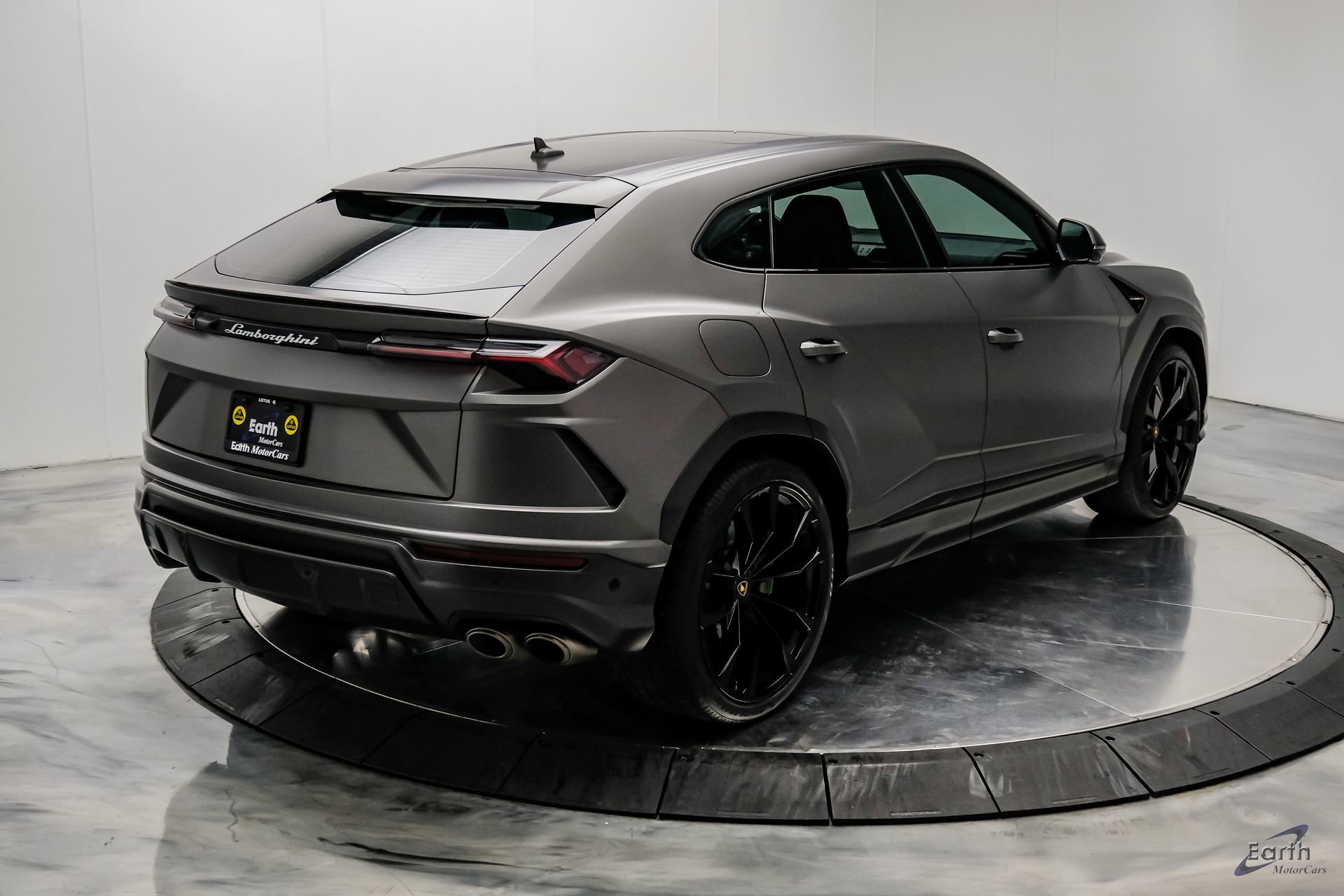 Used 2022 Lamborghini Urus AWD/4WD image 20