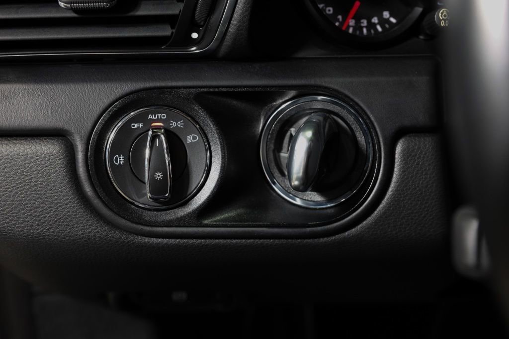 Used 2018 Porsche 911 Targa 4S image 33