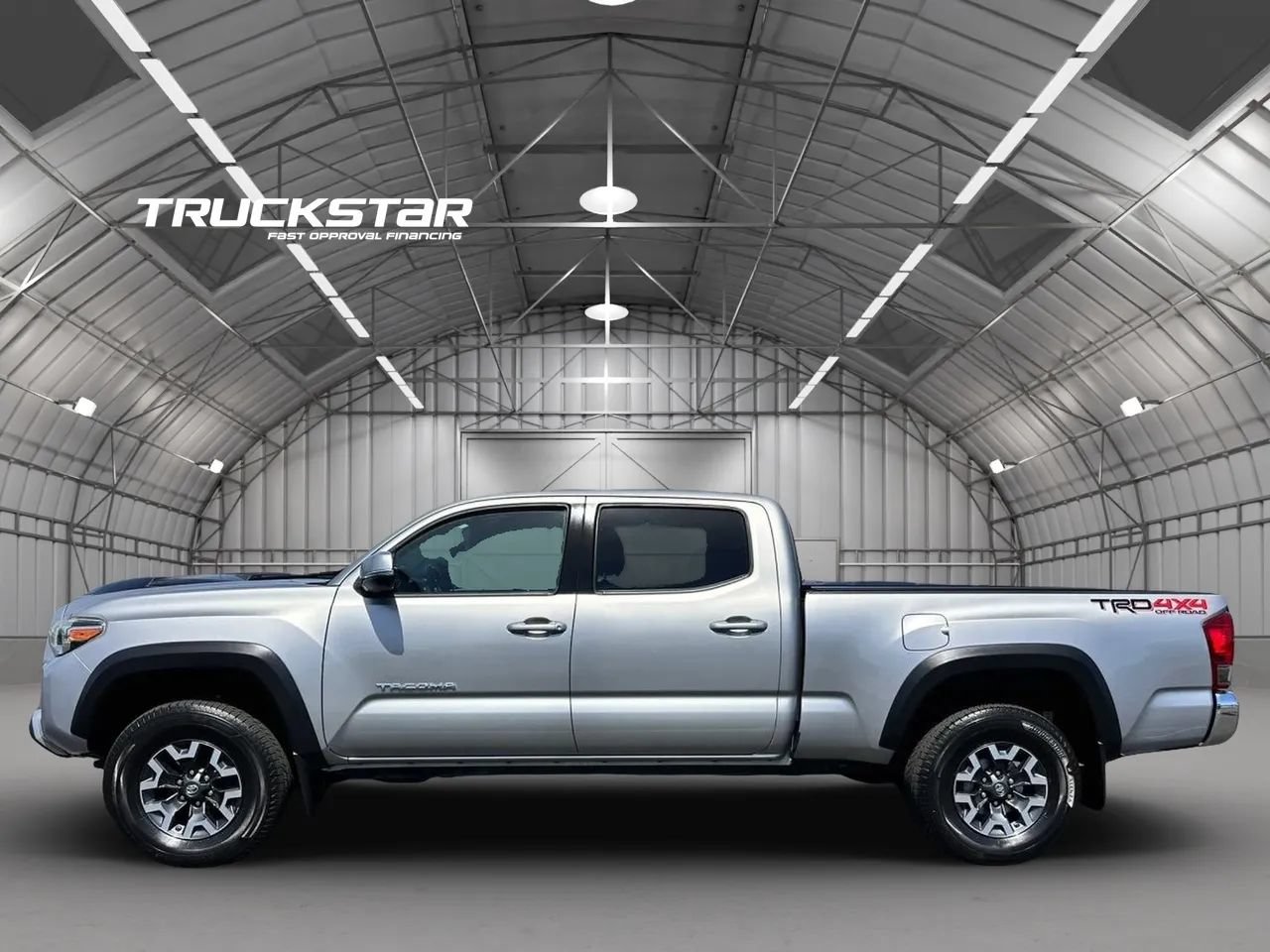 Used 2017 Toyota Tacoma TRD Off-Road w/ Tow Package AWD/4WD image 11
