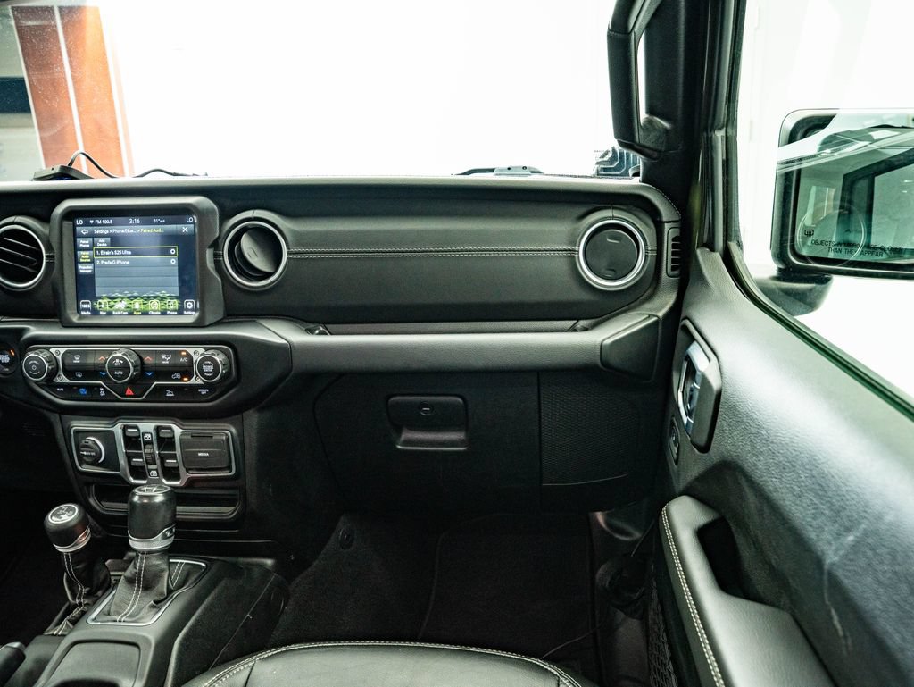 Used 2021 Jeep Wrangler Unlimited Sahara AWD/4WD image 45