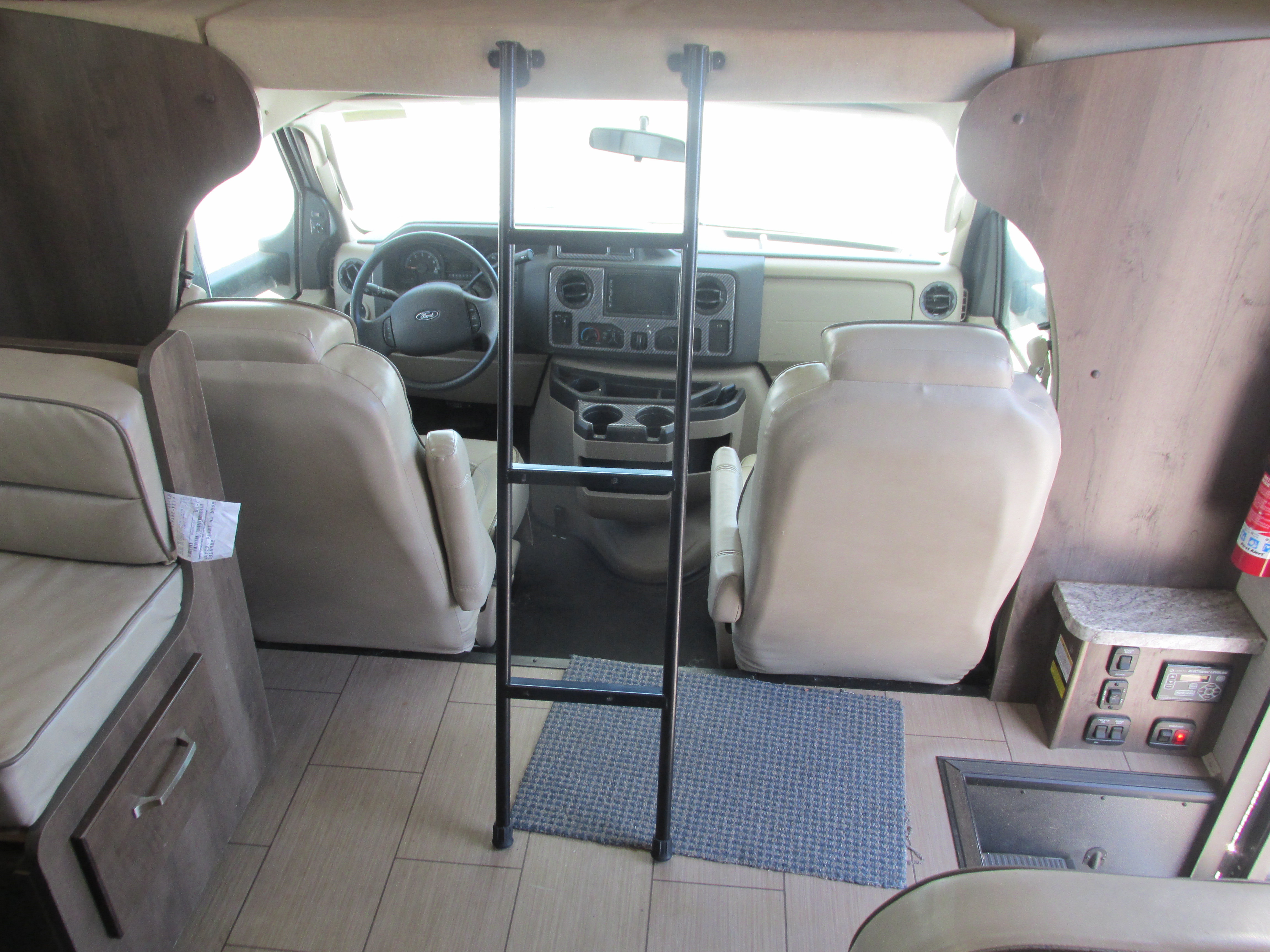 Used 2019 Ford E-450 and Econoline 450 Super Duty w/ Motorhome Prep Package RWD image 13