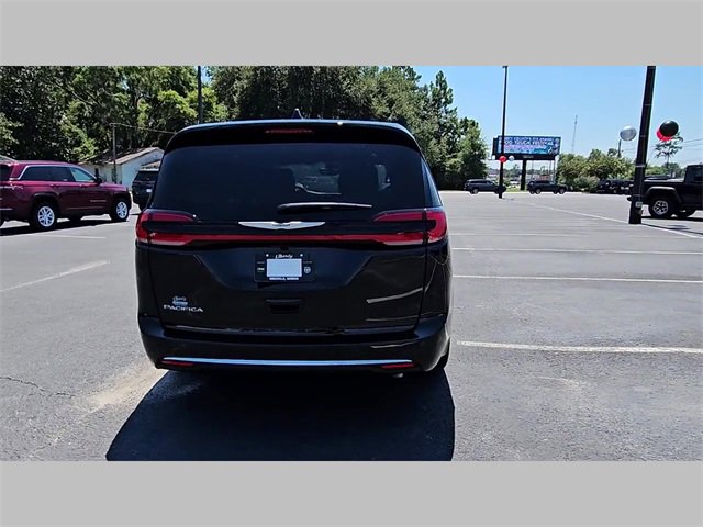 New 2026 Chrysler Pacifica Select image 29