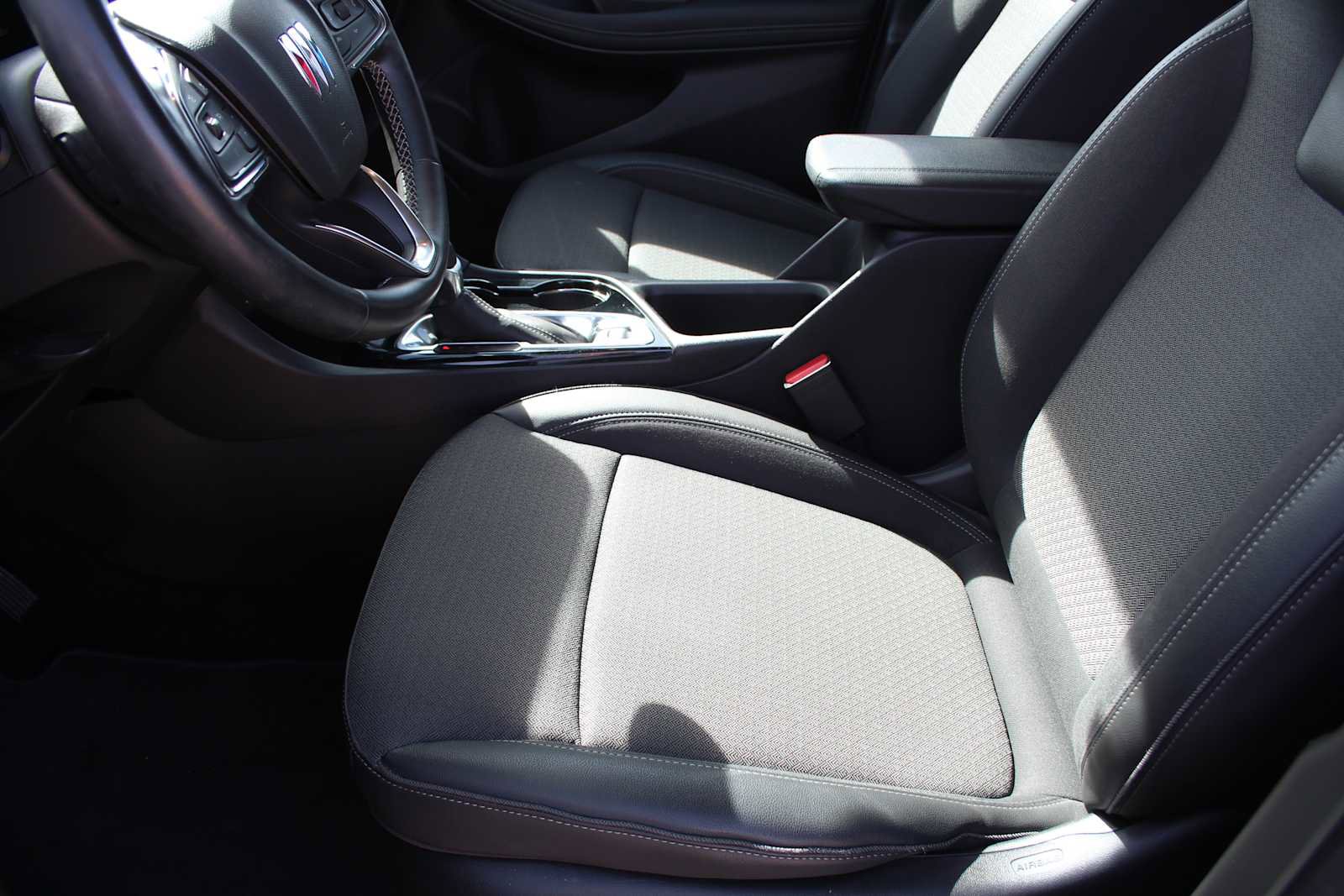 Used 2024 Buick Encore GX Preferred w/ Comfort Package image 17