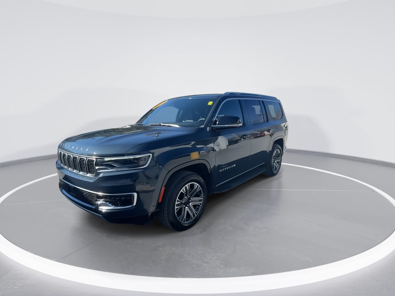 Used 2024 Jeep Wagoneer Series II w/ Flexible Seating Group AWD/4WD image 7
