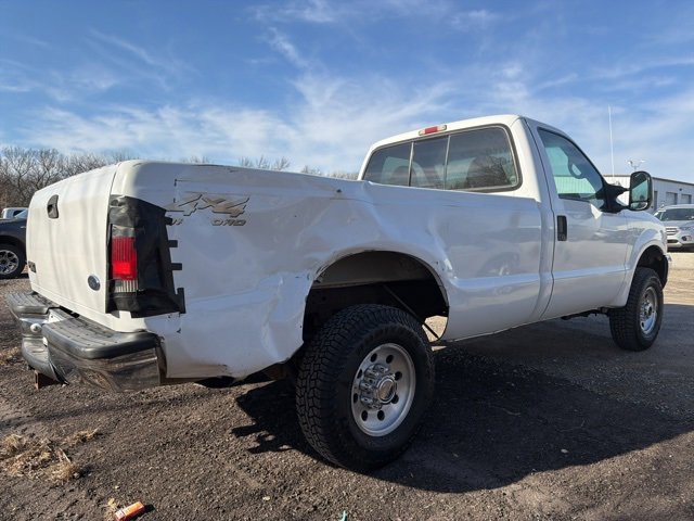 Used 2000 Ford F250 4x4 Regular Cab Super Duty image 4