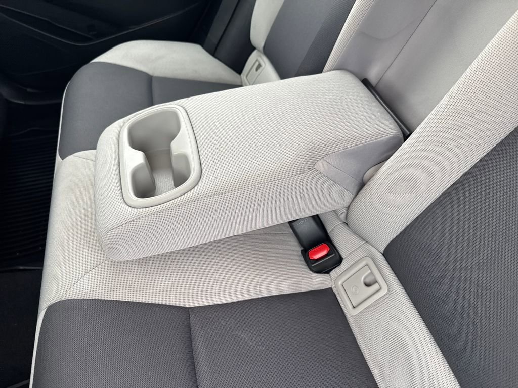 Used 2025 Toyota Corolla LE w/ Convenience Package image 34