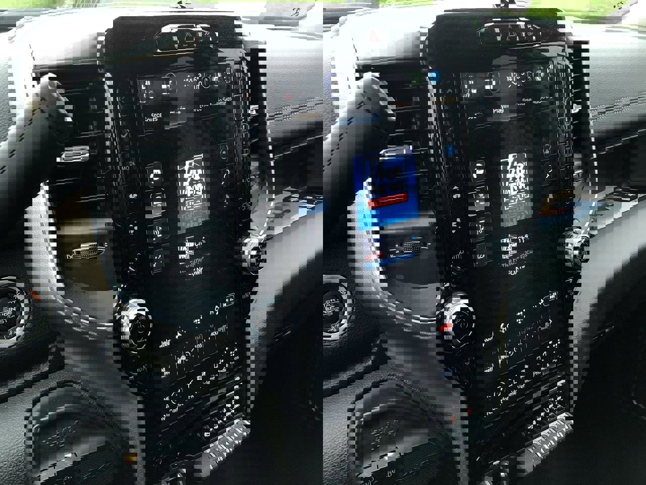 Used 2024 RAM 2500 Laramie image 27