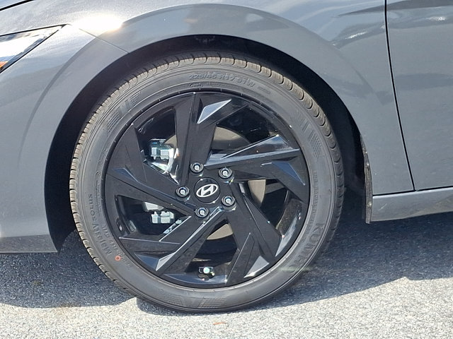 New 2026 Hyundai Elantra SEL Sport FWD image 8