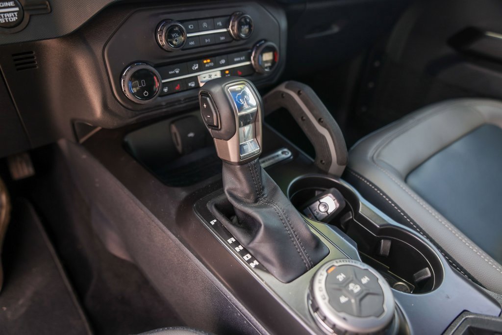 Used 2024 Ford Bronco Outer Banks image 21