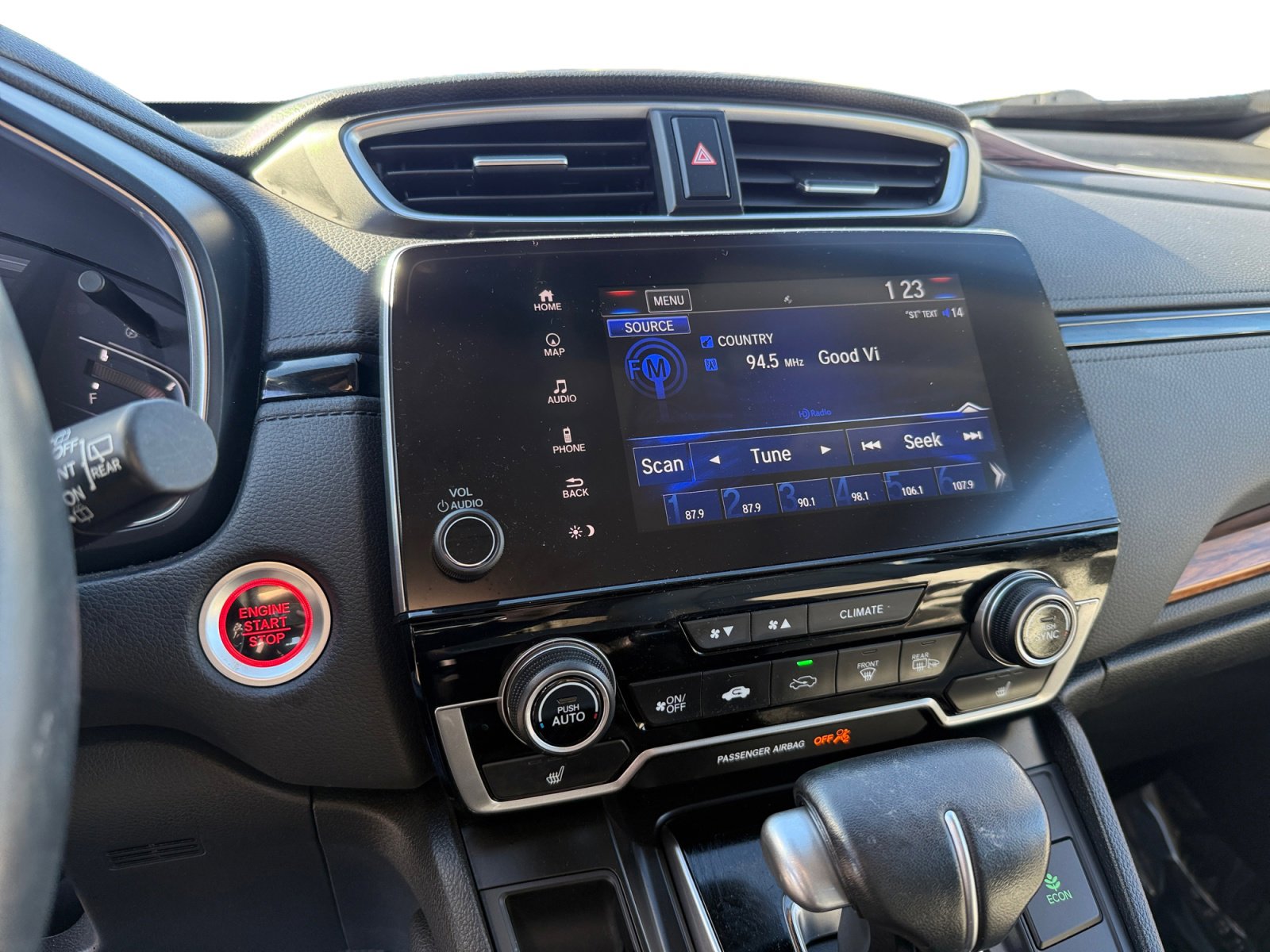 Used 2018 Honda CR-V Touring image 12