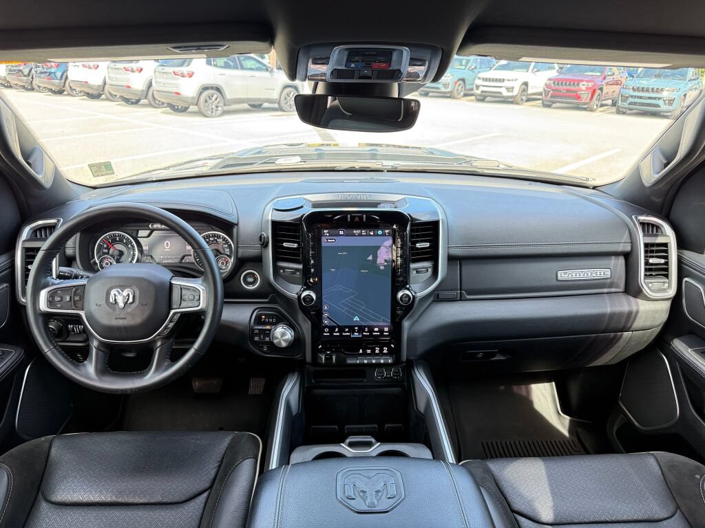 Used 2022 RAM 1500 Laramie AWD/4WD image 12