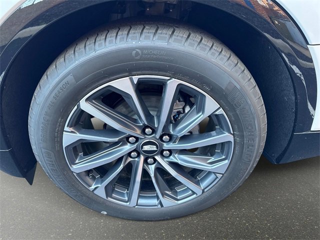 New 2025 Cadillac Lyriq Sport image 8