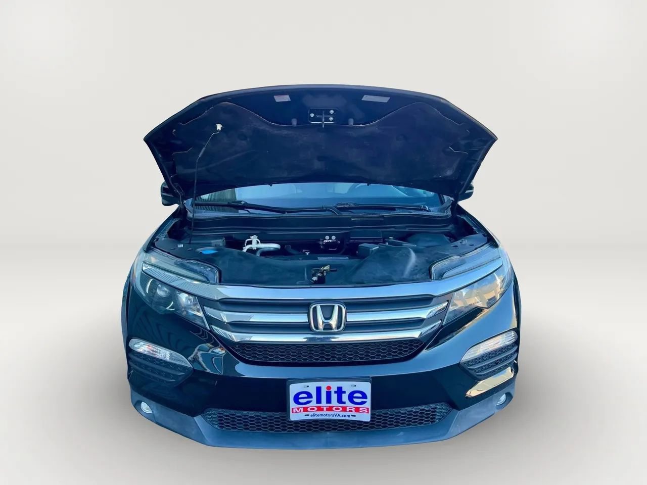 Used 2018 Honda Pilot EX image 9