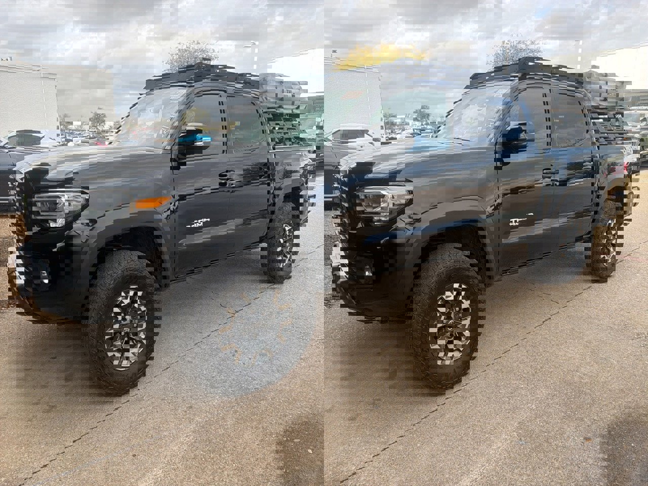 Used 2023 Toyota Tacoma TRD Off-Road w/ Advanced Technology Package image 1