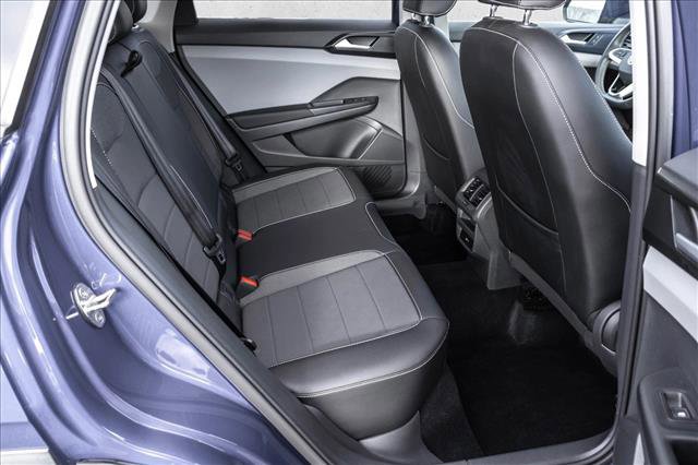 Used 2022 Volkswagen Taos SE image 21