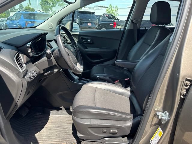 Used 2022 Chevrolet Trax LT w/ Sport Edition AWD/4WD image 24