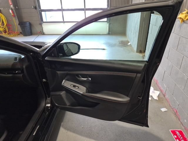 Used 2024 Nissan Sentra SR FWD image 25
