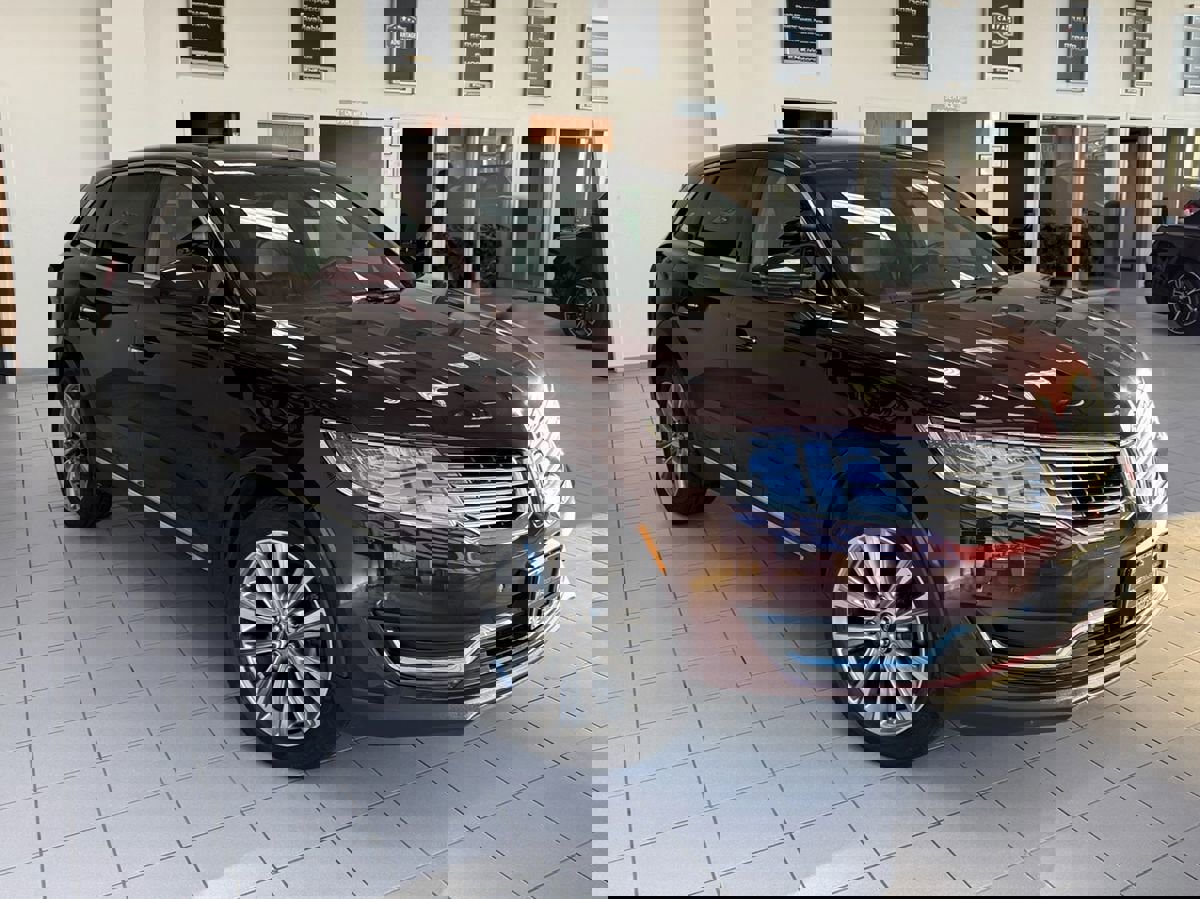 Used 2017 Lincoln MKX Reserve w/ Luxury Package image 7