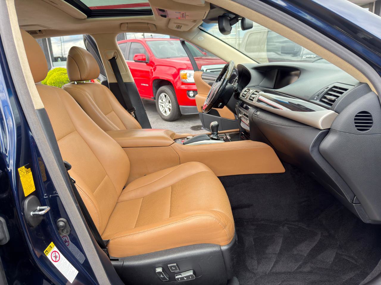 Used 2013 Lexus LS 460 L w/ Ultra Luxury Pkg image 22