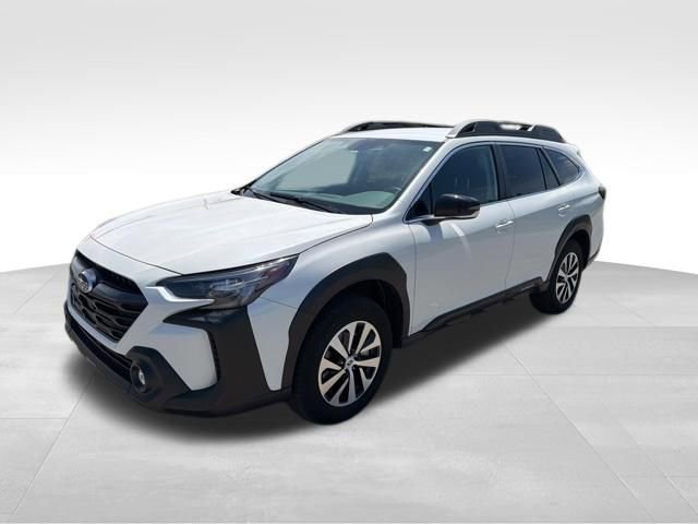 Used 2025 Subaru Outback Premium image 8