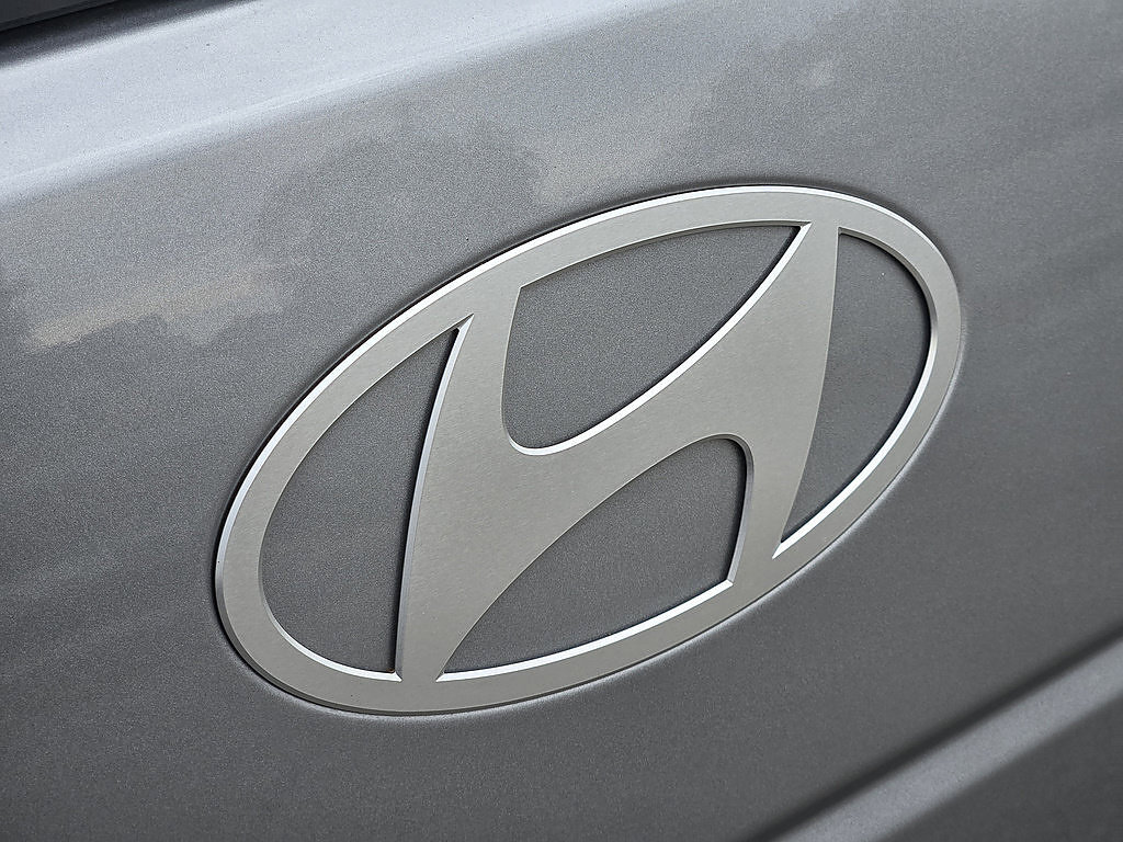 New 2026 Hyundai Santa Fe SE FWD image 11