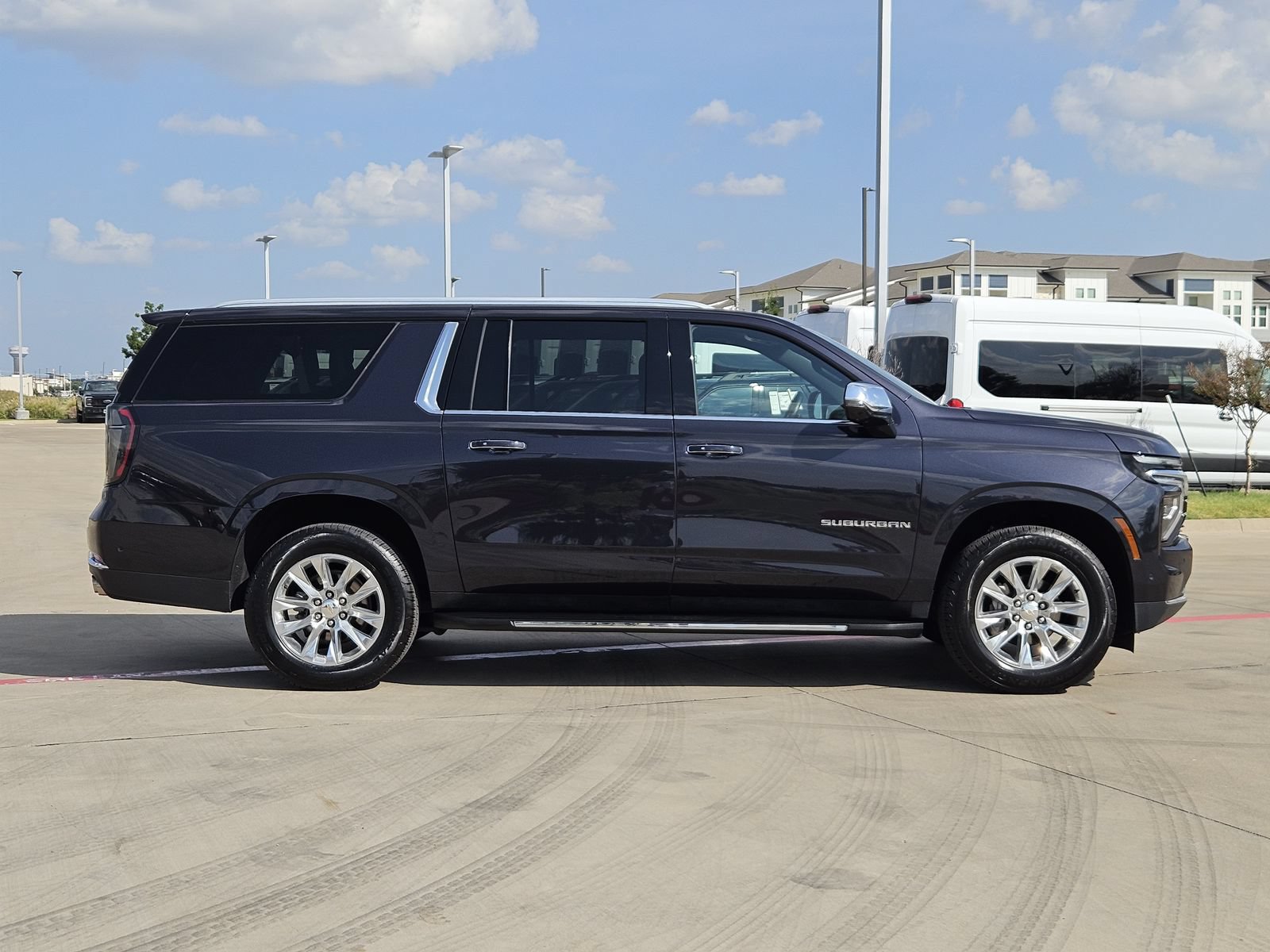 Certified 2025 Chevrolet Suburban Premier AWD/4WD image 7