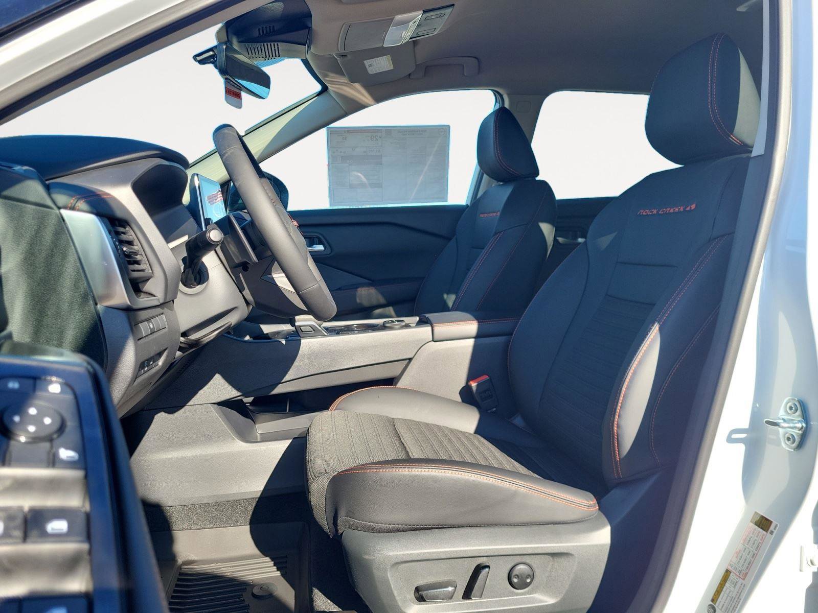 New 2026 Nissan Rogue SV AWD/4WD image 10