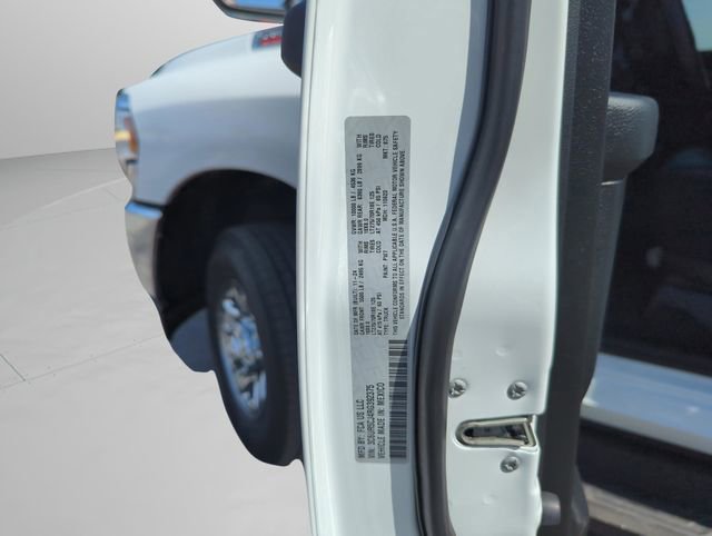 Used 2024 RAM 2500 Tradesman w/ Chrome Appearance Group image 46