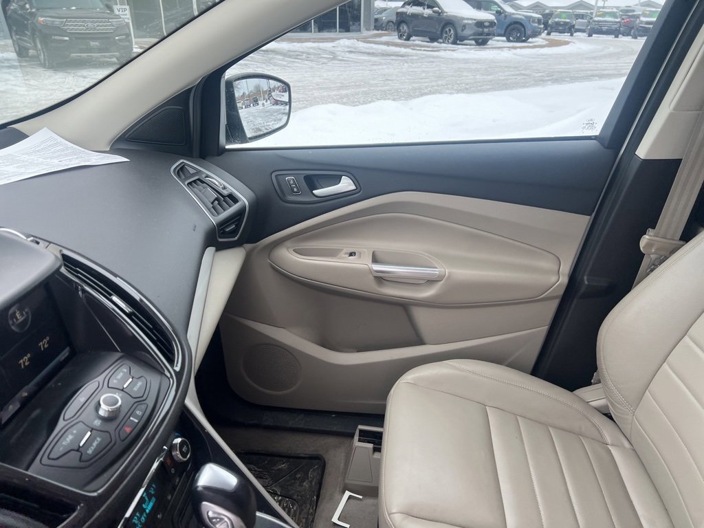 Used 2013 Ford Escape SEL image 22