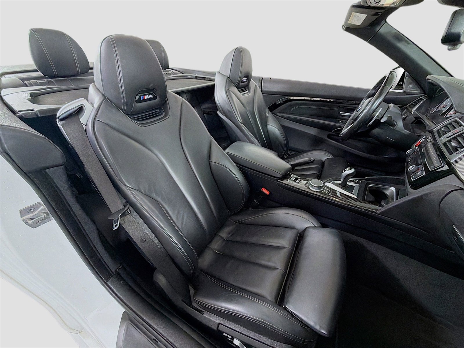 Used 2020 BMW M4 Convertible image 30
