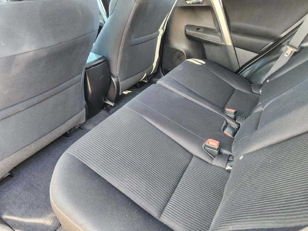 Used 2015 Toyota RAV4 XLE FWD image 26