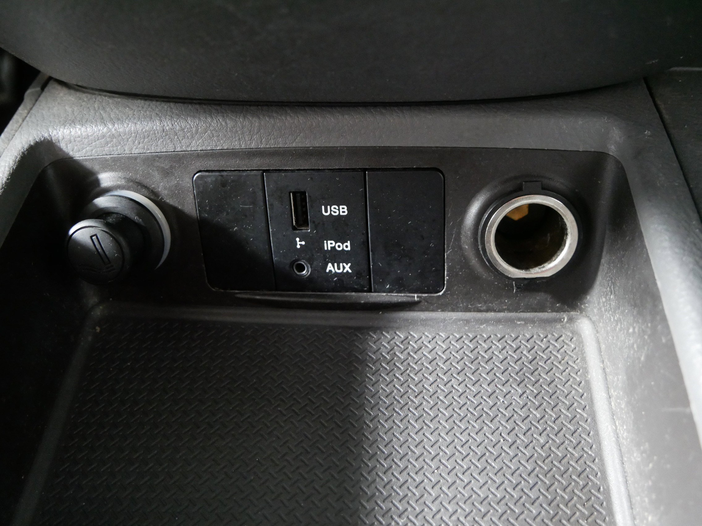 Used 2012 Hyundai Santa Fe GLS image 29