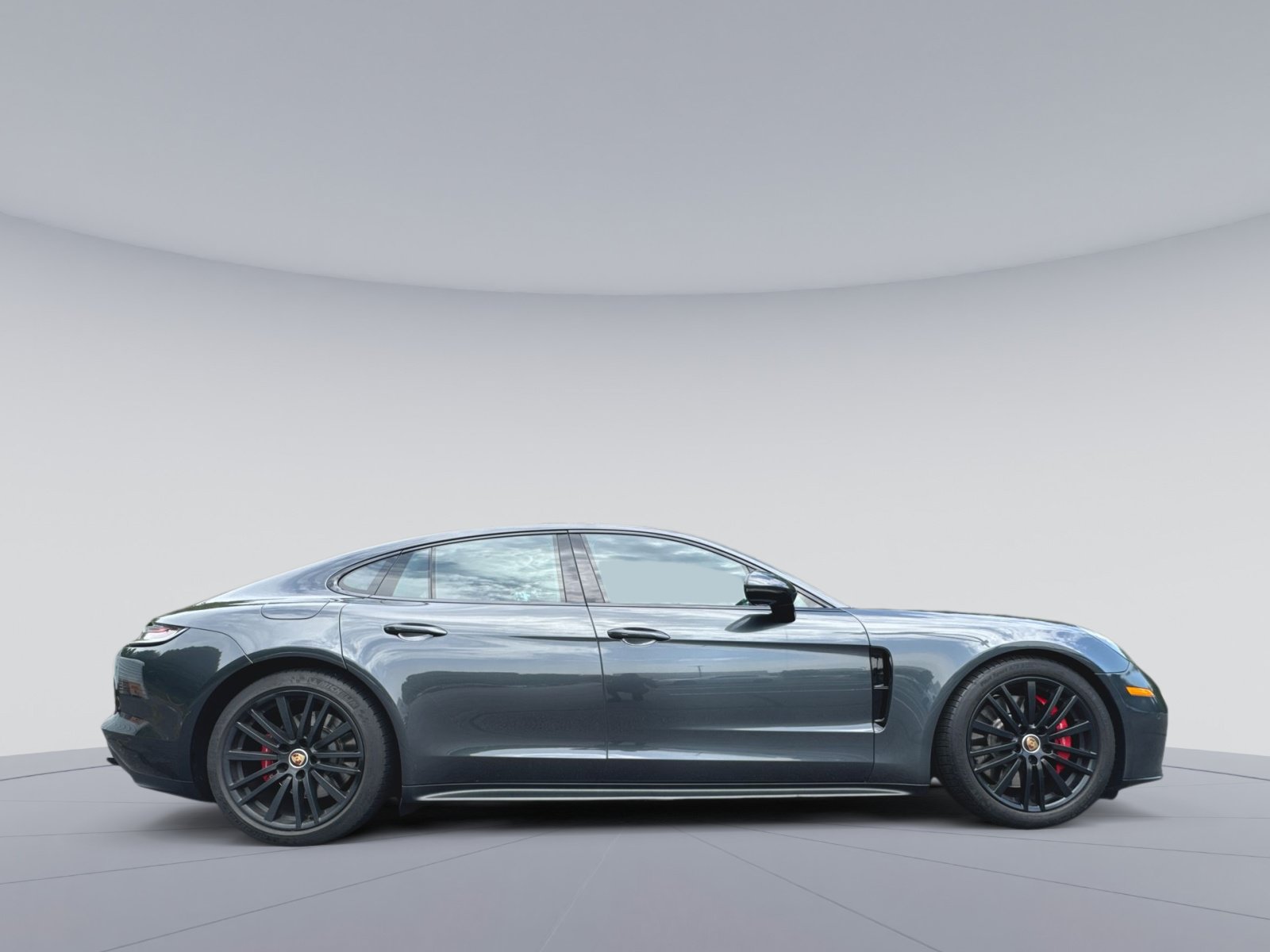 Used 2021 Porsche Panamera GTS AWD/4WD image 34