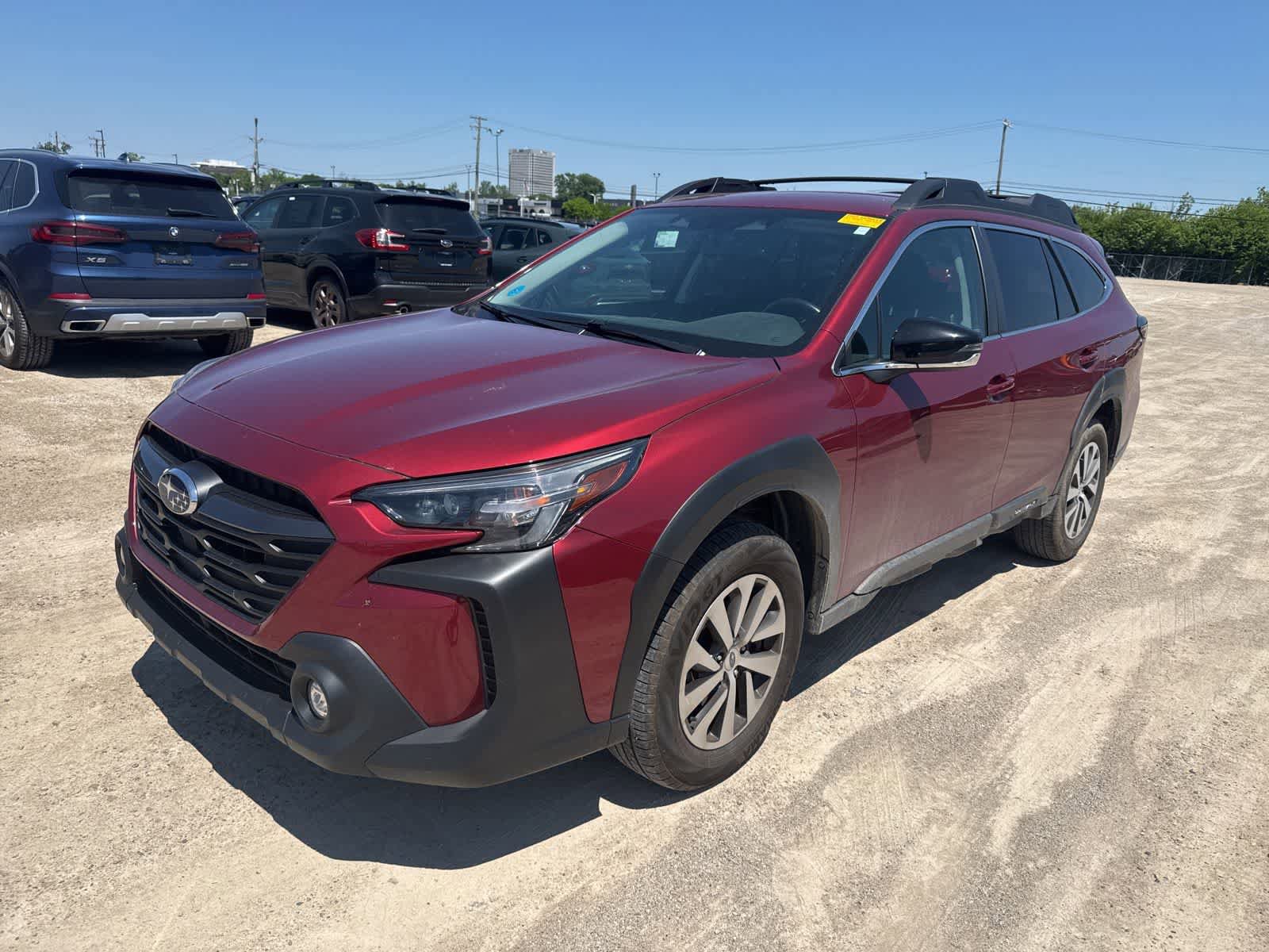 Used 2024 Subaru Outback Premium AWD/4WD image 1
