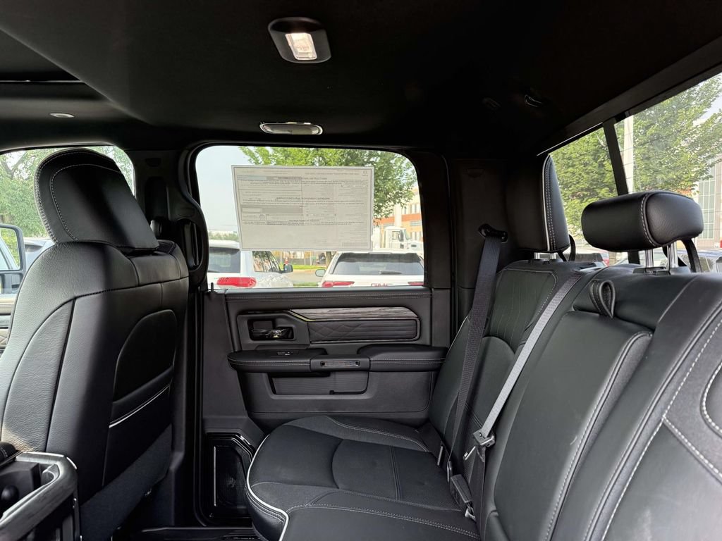 New 2026 RAM 3500 Limited AWD/4WD image 17