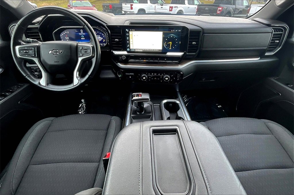 Used 2022 Chevrolet Silverado 1500 RST image 16
