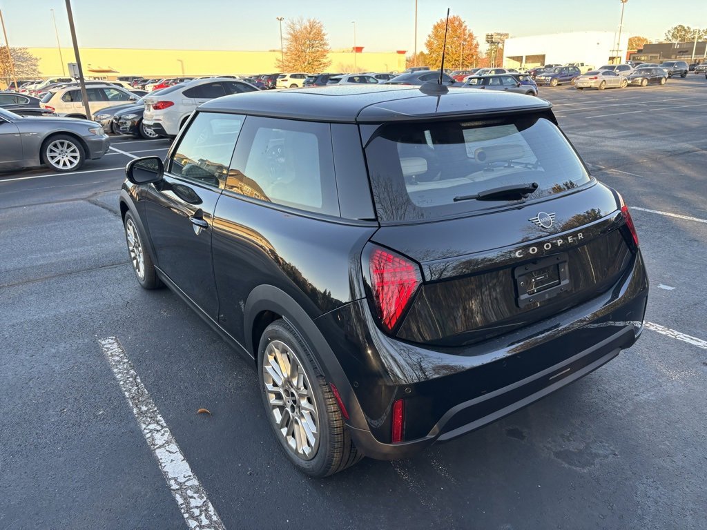New 2025 MINI Cooper 2-Door Hardtop image 3